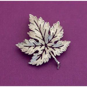 Crown Trifari Vintage Maple Leaf Brooch - Q21